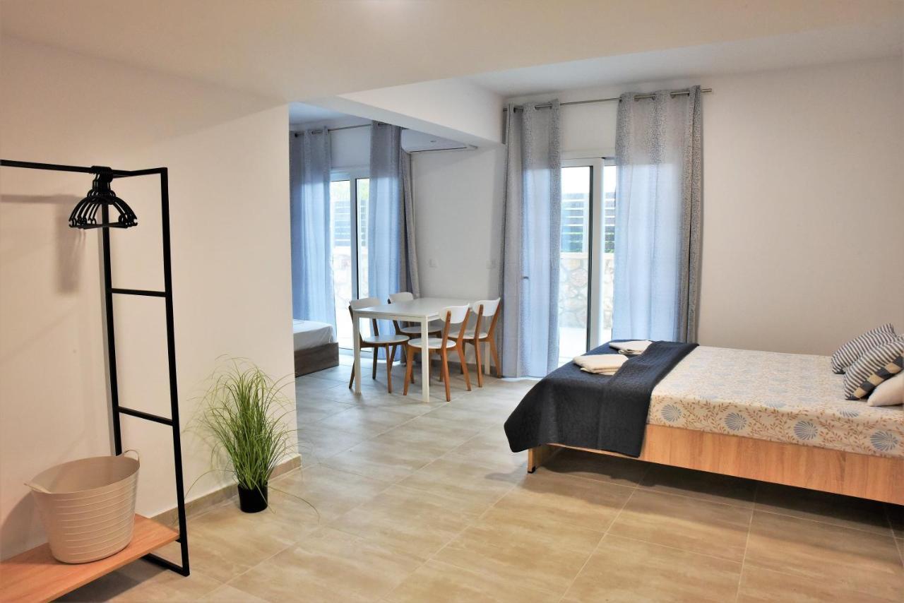 Telhinis Hotel & Apartments Фалираки Экстерьер фото