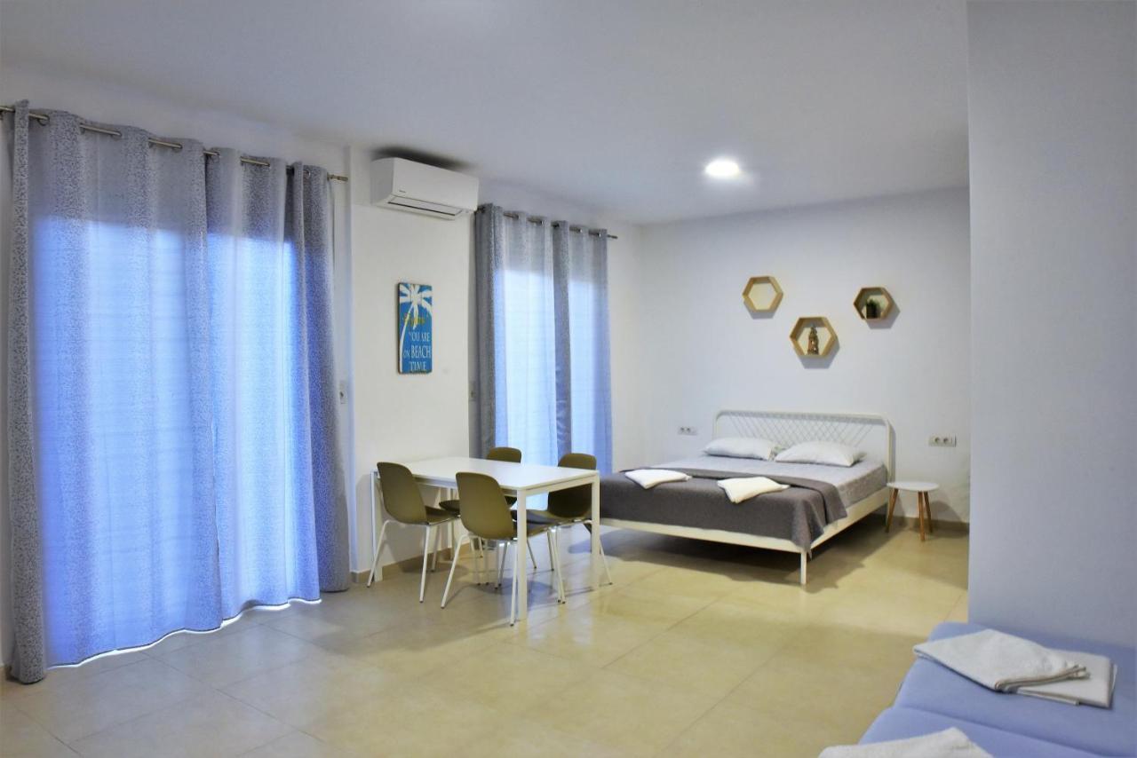Telhinis Hotel & Apartments Фалираки Экстерьер фото